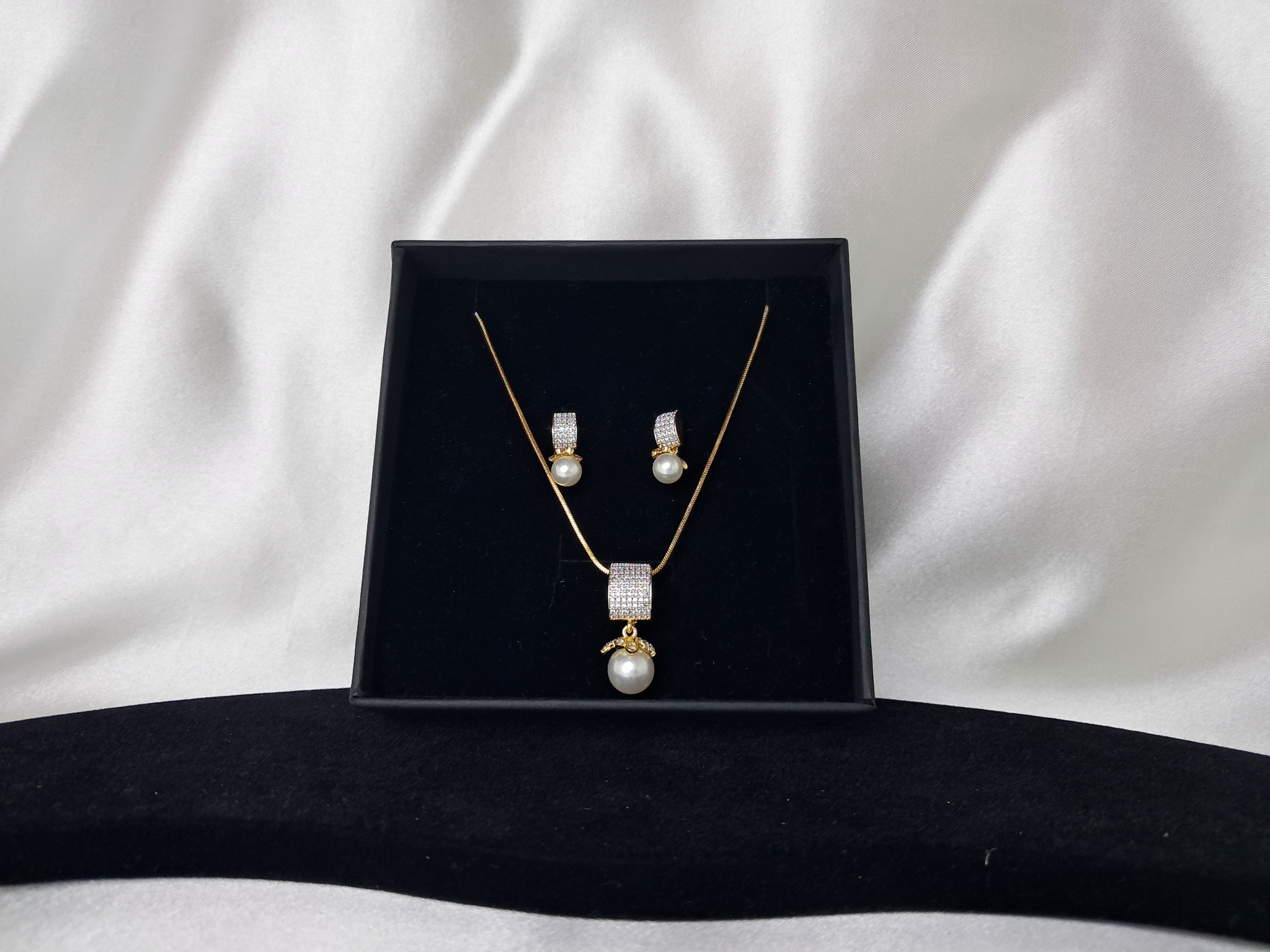 Cz American Diamond Classic Pendant Set with 2 Tone gold Plating with matching earrings