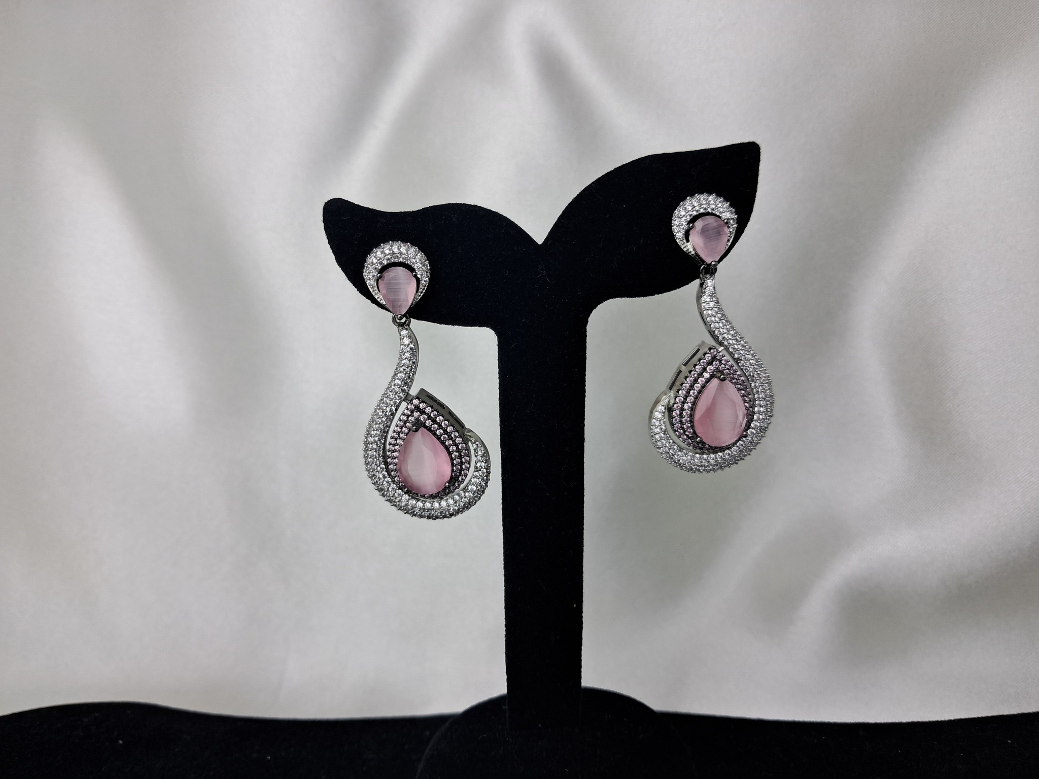 American Diamond Classic Pink Earring with Black Plating