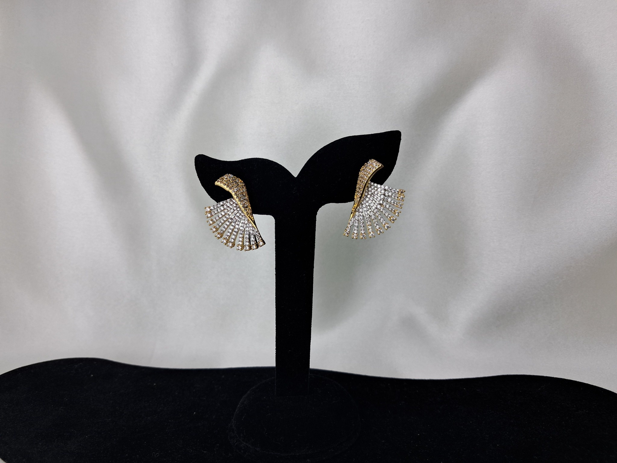 American Diamond Classic Earring with Rhodium Plating 2 Tone Plating gold Plating